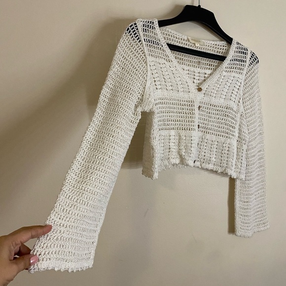 Rebellion White Crochet Button-Up crop Cardigan - Picture 2 of 7